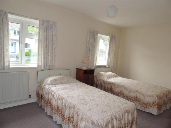 Bedroom: