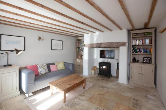 VALLEY COTTAGE - PHOTO C.jpg