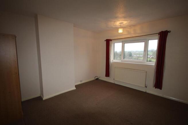 16 Churchill Road 007.JPG