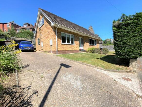 Side drive to garage