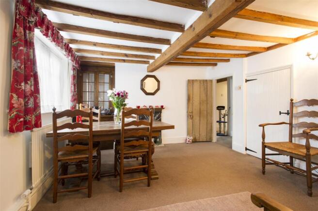 Entrance Hall/Dining