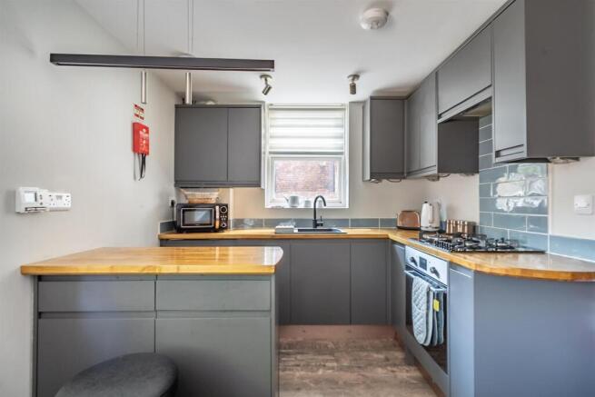 2 bed Detached for sale Image 4