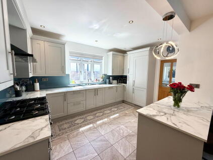A Beautifully Presented Detached Character Home In Wigmore - Maidstone Road