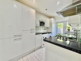 12, Worthing Road, Hounslow TW5 0ER