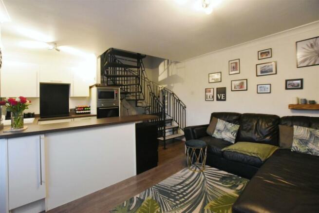 Open Plan Lounge / Kitchen