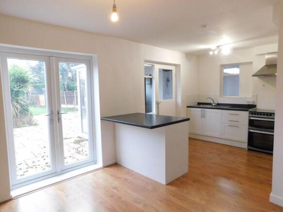 Kitchen/Dining...