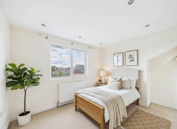 3 bed Terraced for sale Image 5