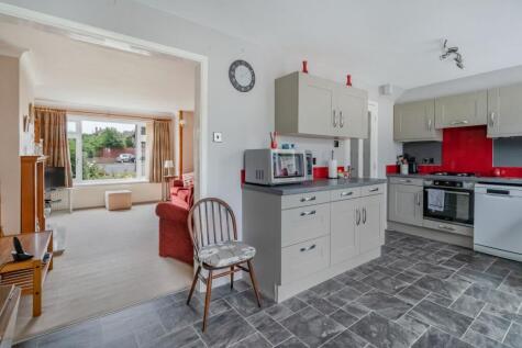 Oatfield Close, Cranbrook, TN17