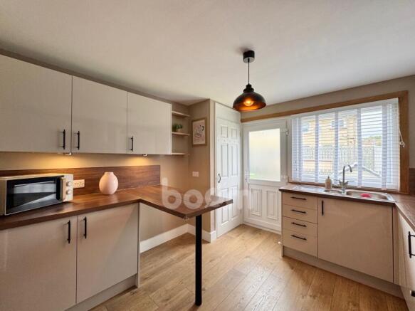 Ladeside Court, Kilbirnie kitchen