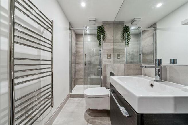 Chiswick High Road, W4 - FOR SALE