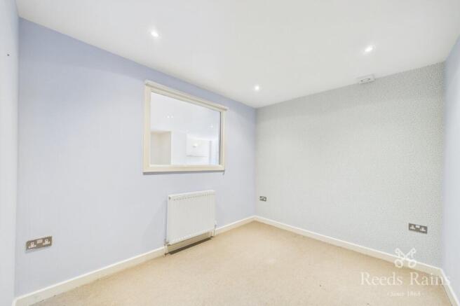 2 bed Apartment for sale Image 12