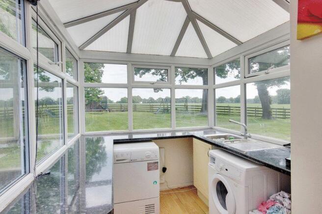 Utility room/c...