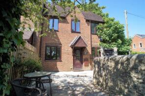 9, Blandford Mews, Blandford Alley, Highworth, Swindon SN6 7BQ