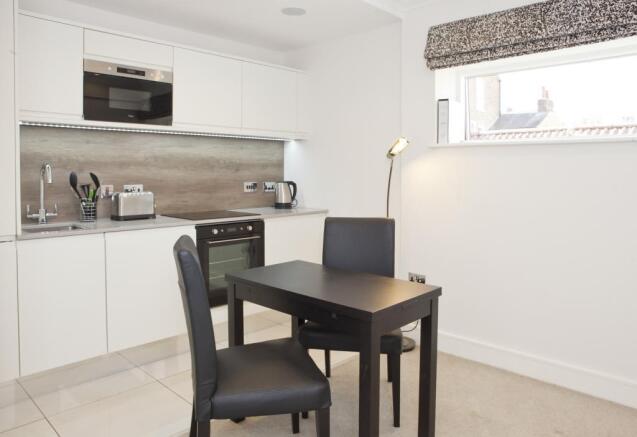 1 bed Apartment to rent Image 4
