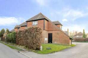 1, Ringles Place, Coopers Green Road, Uckfield TN22 1HB