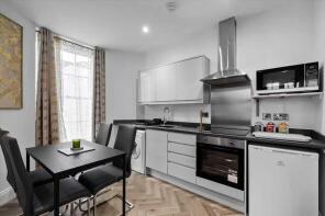 Flat 2, 13, Radnor Place, Plymouth PL4 8DW