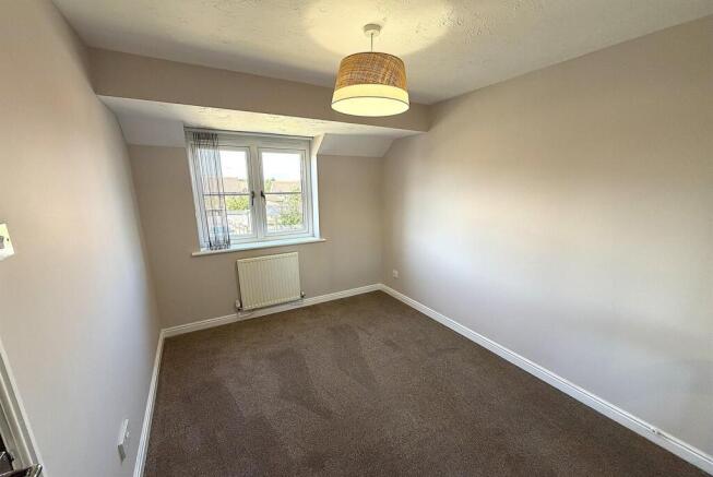 3 bed House to rent Image 12