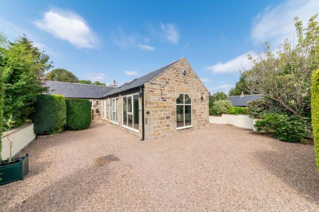 EXTERNAL/DRIVEWAY