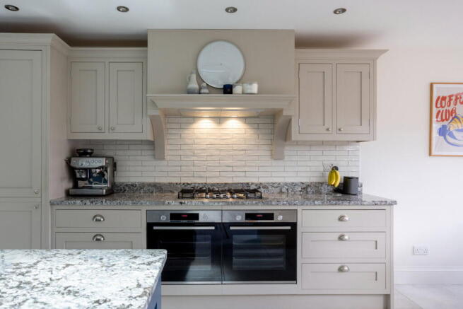 4 bed Terraced for sale Image 5
