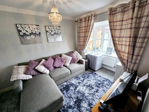 4 bed Detached for sale Image 5
