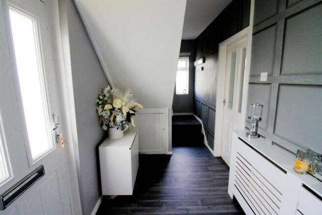 3 bed Semi-Detached for sale Image 5
