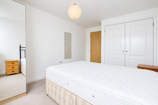 Bedroom 1 - Angle...