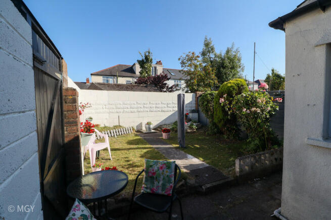 Photo 19