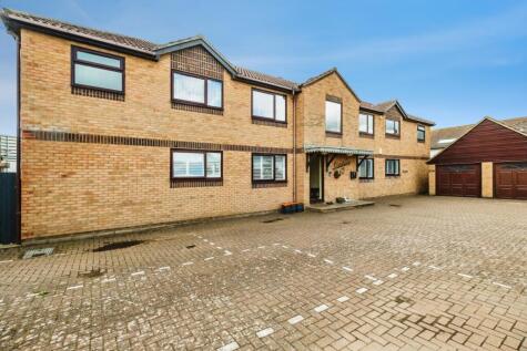 Brighton Road, Lancing, West Sussex, BN15