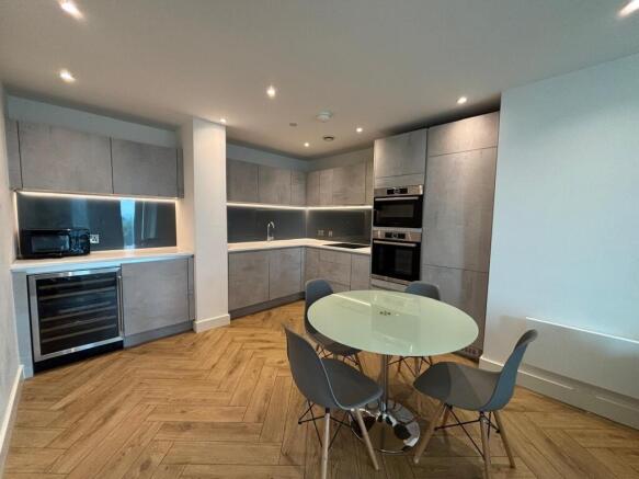 Kitchen/Dining