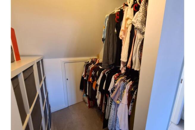 Walk-in Wardrobe