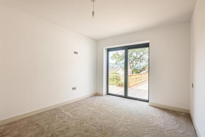 2 bed Apartment for sale Image 11