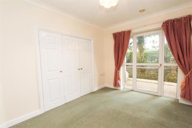 BEDROOM.jpg