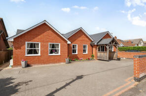 232, Hunts Pond Road, Fareham PO14 4PG