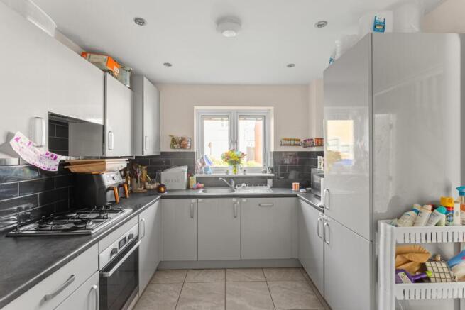 11 Holly Drive-13.jpg