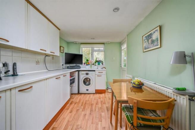 48 FONTWELL AVENUE - TN394ES - PHOTO (1).jpg