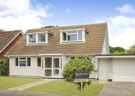 Golden Crescent, Everton, Lymington, Hampshire, SO41