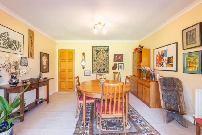 DINING ROOM-4.jpg