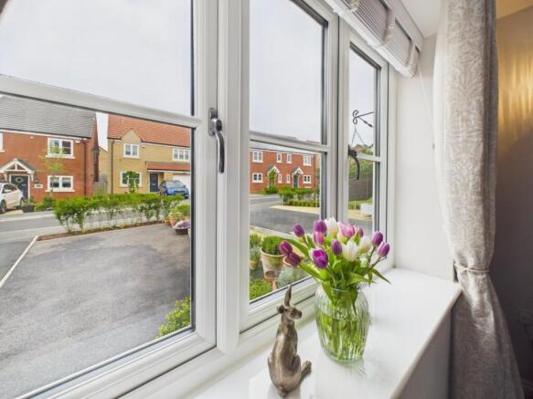4 bed Detached for sale Image 8
