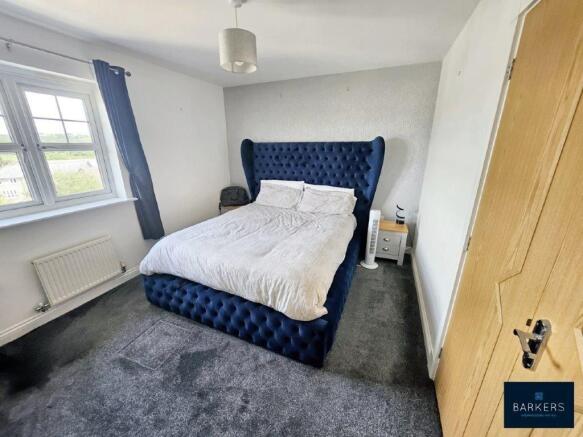 3 bed Terraced for sale Image 11