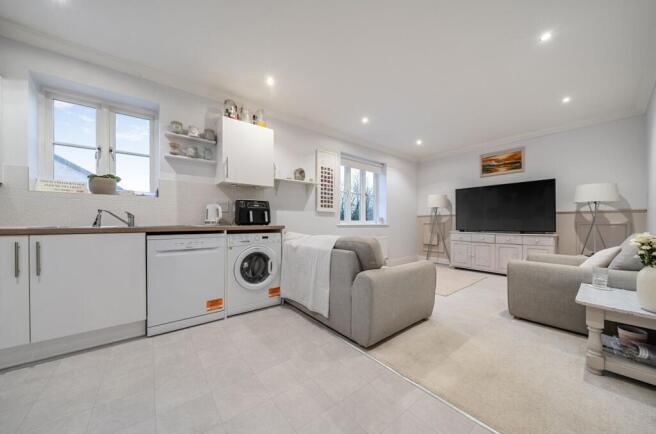 Kitchen/Living room