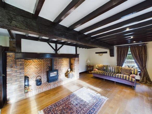 4 bed Detached for sale Image 4