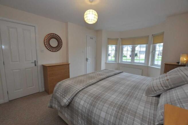 11 Master Bedroom (2).JPG