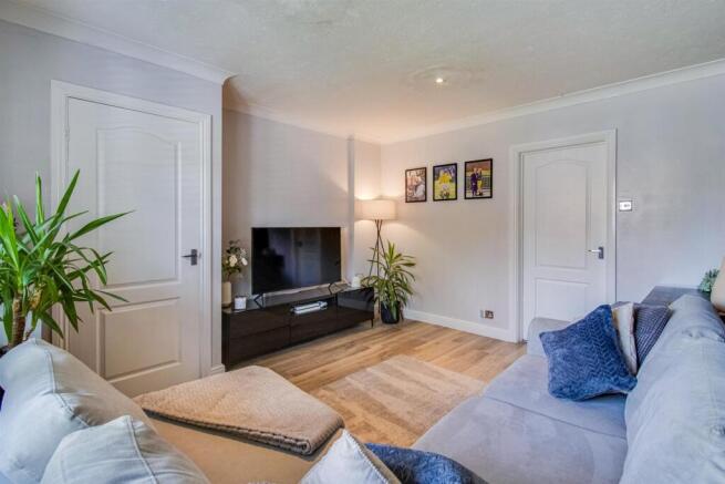 3 bed Terraced for sale Image 6