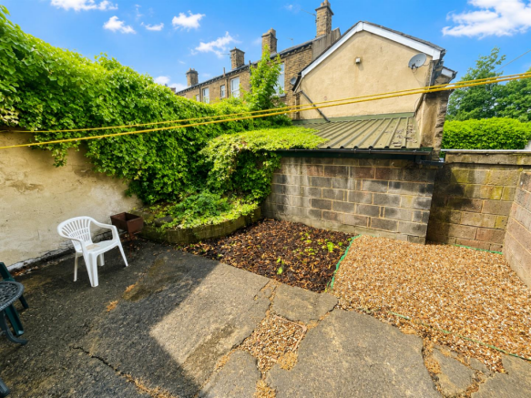 5 bed House for sale Image 4