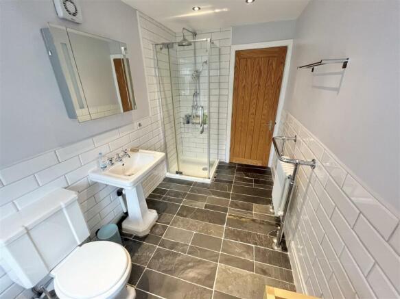 Bathroom Aspect 3