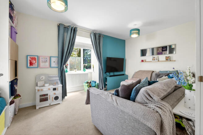 Living Room (2)