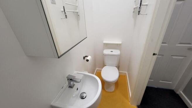 1 bed House Share to rent Image 5