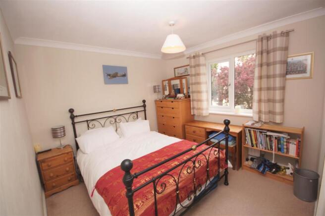 Bedroom 2.JPG