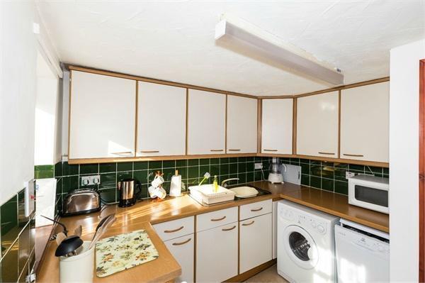 Annexe Kitchen