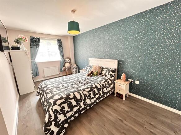 2 bed Apartment for sale Image 6